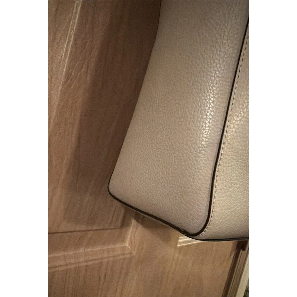 MICHAEL KORS  Pre-Owned Large 3-in-1 Tote Bag. Nude Color.  Excellent Condition!